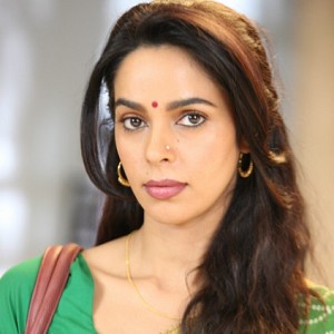 Mallika Sherawat forced out of her apartment, furniture seized