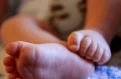 Man slits throat and chops off fingers of 6 month old baby daughter