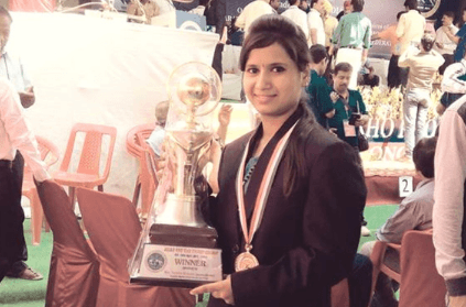 Living in public toilet for 12 years kho kho champion wins state award