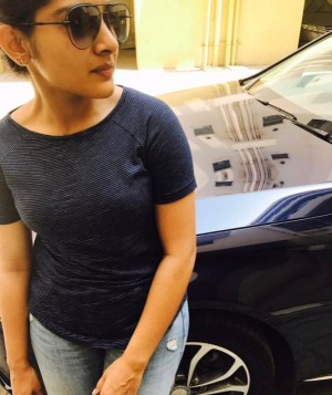 Niveda Thomas (aka) NivedaThomas