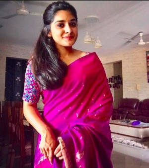 Niveda Thomas (aka) NivedaThomas