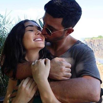 Amy Jackson gets engaged to her boyfriend George Panayiotou