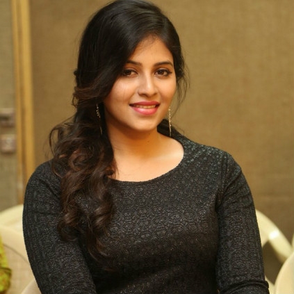 Anjali is set to play the female lead in Lisaa