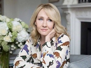 Jk Rowling shares the technique of how she overcame coronavirus symptoms
