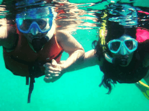 Woah: Veteran actress in her 80s go snorkelling with daughter; proves age is just a number!