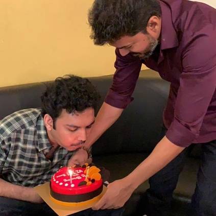 Vijay surprises Nasser's son Faizal on his birthday