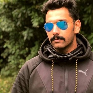 YouTube sensation Vijay Kumar Rajendran of Eruma Saani fame teams up with Arulnithi YouTube sensation Vijay Kumar Rajendran of Eruma Saani fame teams up with Arulnithi