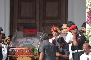 Karunanidhi death: Political leaders and Celebrities pay homage