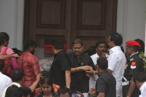 Karunanidhi death: Political leaders and Celebrities pay homage